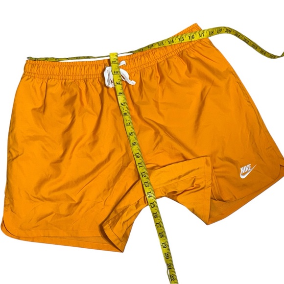 Nike Men’s XL Standard Fit Woven Flow Shorts Yellow-Orange Marigold - Picture 3 of 7